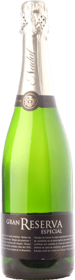 14,95 € 送料無料 | 白スパークリングワイン Nadal Especial ブルットの自然 グランド・リザーブ D.O. Cava カタロニア スペイン Macabeo, Xarel·lo, Parellada ボトル 75 cl