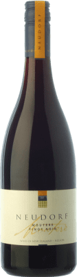 71,95 € Envio grátis | Vinho tinto Neudorf Moutere Crianza I.G. Nelson Nelson Nova Zelândia Pinot Preto Garrafa 75 cl