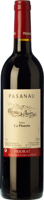 49,95 € Spedizione Gratuita | Vino Rosso Pasanau Finca La Planeta Crianza — Invecchiato in Botte D.O.Ca. Priorat Catalogna Spagna Garnacha — Grenache, Cabernet Sauvignon Bottiglia 75 cl