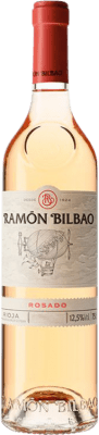 8,95 € Envio grátis | Vinho rosé Ramón Bilbao Rosado D.O.Ca. Rioja La Rioja Espanha Grenache, Viura Garrafa 75 cl