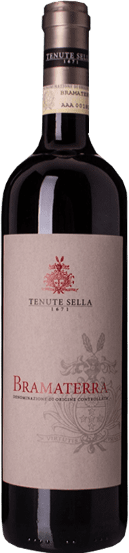26,95 € Spedizione Gratuita | Vino rosso Tenute Sella D.O.C. Bramaterra Piemonte Italia Nebbiolo, Croatina, Vespolina Bottiglia 75 cl