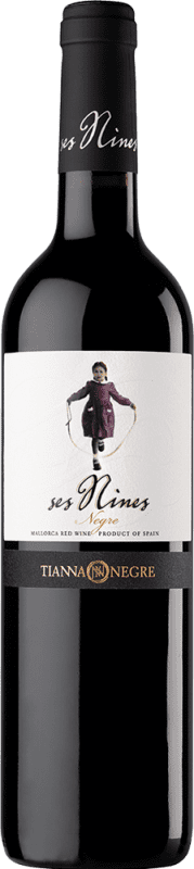 14,95 € 免费送货 | 红葡萄酒 Tianna Negre Ses Nines 年轻的 D.O. Binissalem 巴利阿里群岛 西班牙 Cabernet Sauvignon — 赤霞珠, Callet — 卡列特, Mantonegro — 曼托内格罗 瓶装 75 cl