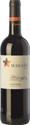 8,95 € Бесплатная доставка | Красное вино Viña Magaña Dignus молодое D.O. Navarra Наварра Испания Tempranillo — Темпранильо, Merlot — Мерло, Cabernet Sauvignon — Каберне Совиньон Бутылка 75 cl