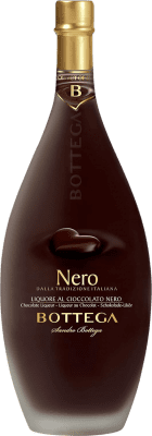 15,95 € Envío gratis | Crema de Licor Bottega Crema Nero Botella Medium 50 cl