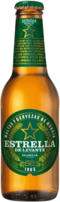 14,95 € Envío gratis | Caja de 24 unidades Cerveza Estrella de Levante Botellín 25 cl