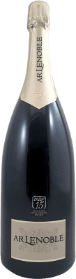 109,95 € 免费送货 | 白起泡酒 Lenoble Ar Extra Brut — 特干型起泡酒 A.O.C. Champagne 香槟酒 法国 Pinot Noir — 黑皮诺, Chardonnay — 莎当妮, Pinot Meunier — 黑皮诺·莫尼耶 大瓶 — Magnum 1,5 L Intenso — 浓烈