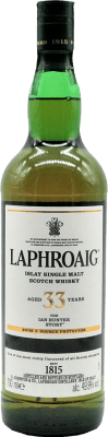 2 047,95 € Envio grátis | Whisky Single Malt Laphroaig The Ian Hunter Story 3 Reino Unido 33 Anos Garrafa 70 cl