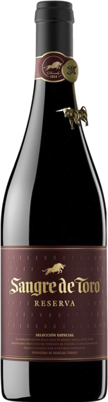 7,95 € Spedizione Gratuita | Vino Rosso Torres Sangre de Toro Riserva D.O. Catalunya Catalogna Spagna Syrah, Garnacha — Grenache, Mazuelo, Cariñena — Carignano 75 cl
