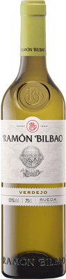 8,95 € Spedizione Gratuita | Vino bianco Ramón Bilbao Giovane D.O. Rueda Castilla y León Spagna Verdejo Bottiglia 75 cl