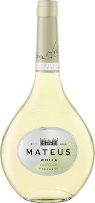 6,95 € Бесплатная доставка | Белое вино Sogrape Mateus молодое I.G. Portugal Португалия 75 cl