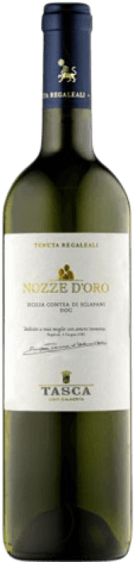 19,95 € Spedizione Gratuita | Vino bianco Tenuta Regaleali Tasca Nozze d'Oro Crianza D.O.C. Italia Italia Sauvignon Bianca, Inzolia Bottiglia 75 cl