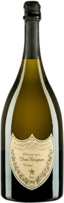 793,95 € Бесплатная доставка | Белое игристое Moët & Chandon Dom Perignon Vintage брют Гранд Резерв A.O.C. Champagne шампанское Франция Pinot Black, Chardonnay бутылка Магнум 1,5 L