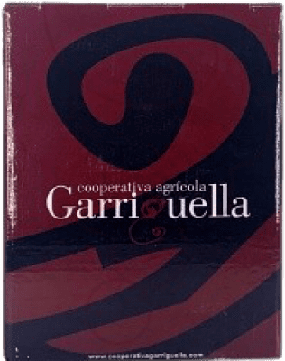 38,95 € Бесплатная доставка | Красное вино Garriguella Каталония Испания Garnacha — Гренаш, Mazuelo — Масуэло, Cariñena — Кариньян Bag in Box — вино в коробке 10 L