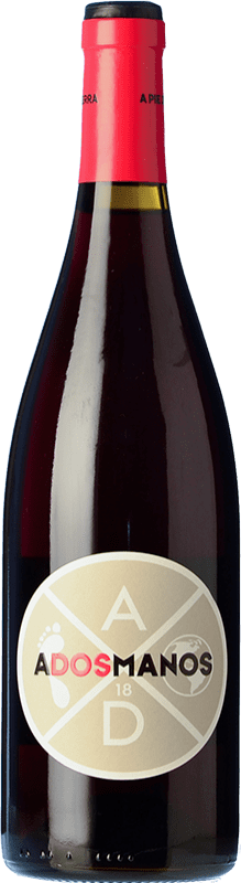 12,95 € Envio grátis | Vinho tinto A Pie de Tierra A Dos Manos D.O. Méntrida Castela-Mancha Espanha Grenache Garrafa 75 cl