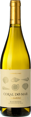 7,95 € Бесплатная доставка | Белое вино Veiga da Princesa Coral do Mar D.O. Rías Baixas Галисия Испания Albariño бутылка 75 cl