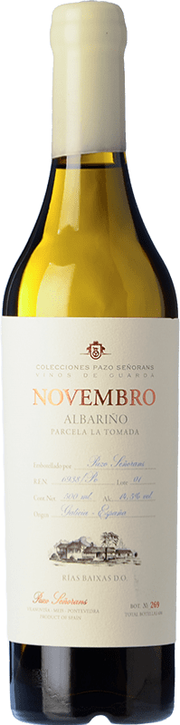 44,95 € Spedizione Gratuita | Vino bianco Pazo de Señorans Novembro D.O. Rías Baixas Galizia Spagna Albariño Bottiglia Medium 50 cl
