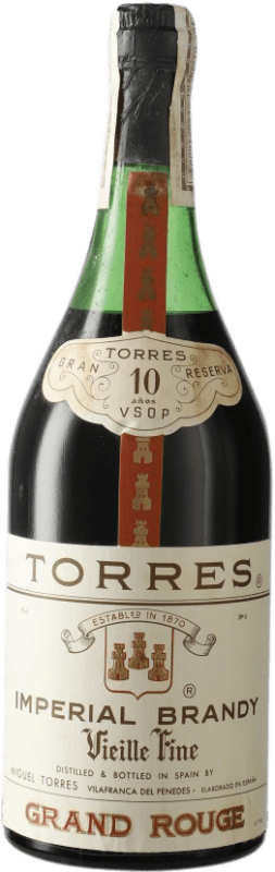 27,95 € Spedizione Gratuita | Brandy Torres 10 V.S.O.P. Very Superior Old Pale D.O. Penedès Catalogna Spagna Bottiglia 72 cl