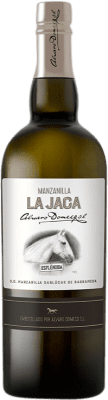 13,95 € Envío gratis | Vino generoso Domecq La Jaca D.O. Manzanilla-Sanlúcar de Barrameda Sanlúcar de Barrameda España Palomino Fino Botella 75 cl