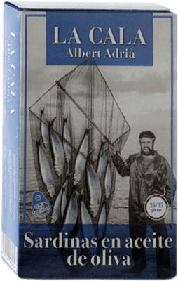 7,95 € Spedizione Gratuita | Conserve di Pesce La Cala Sardinillas en Aceite de Oliva Spagna 25-35 Pezzi