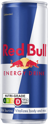 54,95 € 免费送货 | 盒装24个 饮料和搅拌机 Red Bull Energy Drink 西班牙 铝罐 33 cl
