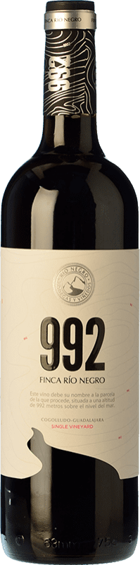 15,95 € Free Shipping | Red wine Finca Río Negro 992 I.G.P. Vino de la Tierra de Castilla Castilla la Mancha Spain Tempranillo, Syrah Bottle 75 cl