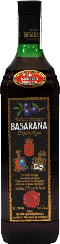 16,95 € Envío gratis | Pacharán Bodegas Navarras Basarana Etiqueta Negra Navarra España Botella 1 L