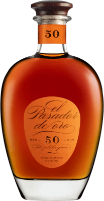 93,95 € Envío gratis | Ron Les Bienheureux El Pasador de Oro 50 Reserva Guatemala 70 cl